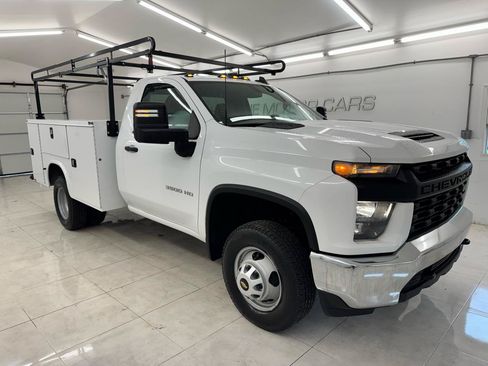 Used 2022 Chevrolet Silverado 3500 W/T w/ WT Convenience Package RWD image 3