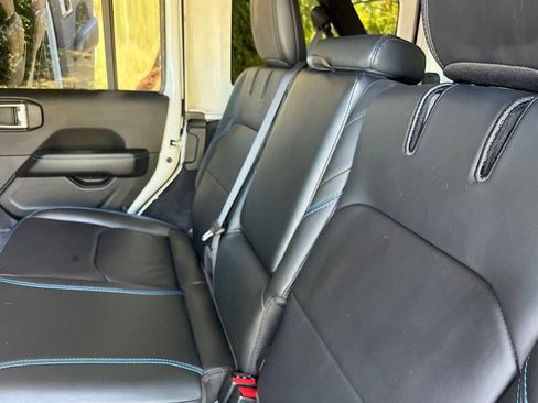 Used 2024 Jeep Wrangler Unlimited Rubicon 4xe AWD/4WD image 40