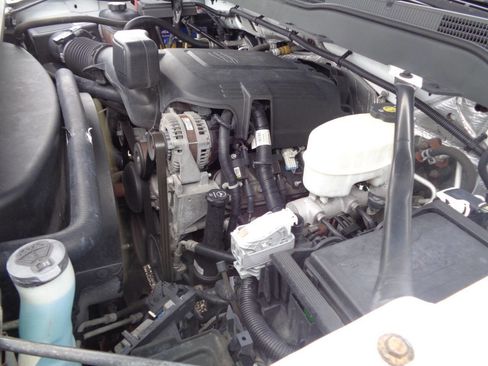 Used 2015 Chevrolet Silverado 2500 LT w/ LT Convenience Package image 14