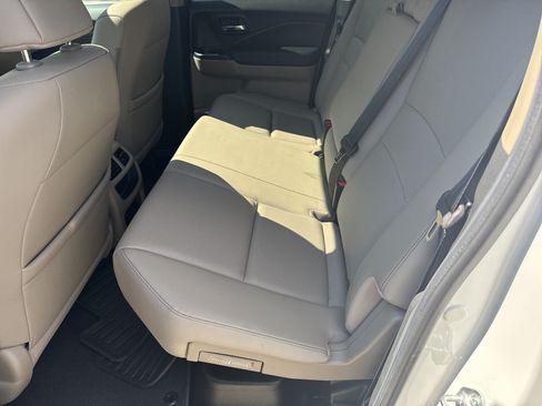 Used 2023 Honda Ridgeline RTL-E image 19
