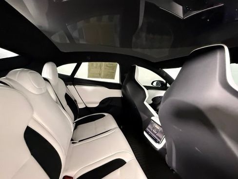 Used 2026 Tesla Model S Plaid AWD/4WD image 35