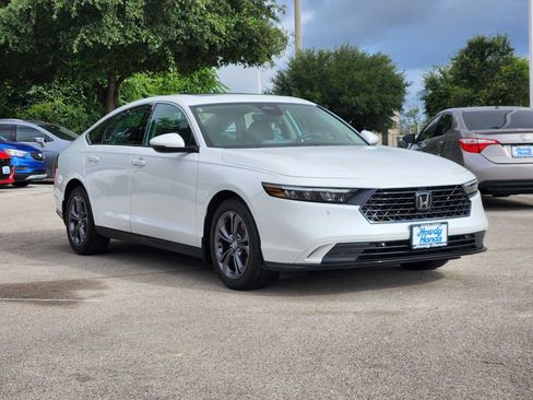 Used 2023 Honda Accord EX-L image 3