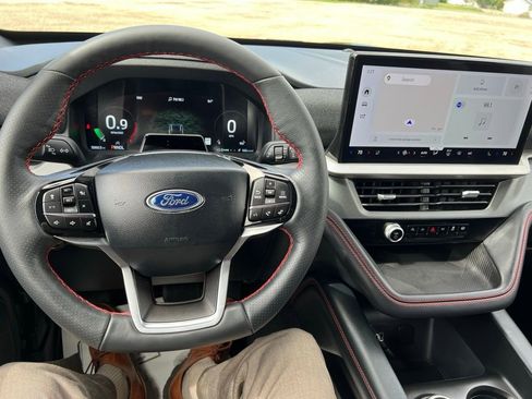 Used 2026 Ford Explorer ST-Line AWD/4WD image 32