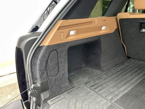 Used 2023 Land Rover Range Rover SE image 52