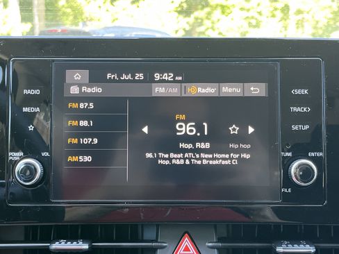 New 2025 Kia Sportage LX image 6