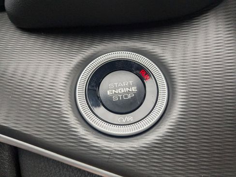 New 2025 Jeep Grand Cherokee L Laredo image 21