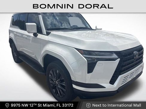 Used 2024 Lexus GX 550 w/ Cold Area Package image 1