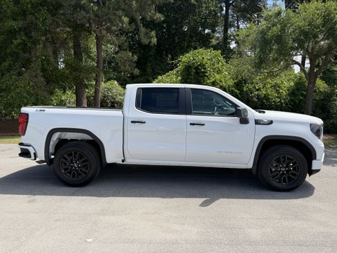 New 2026 GMC Sierra 1500 Pro w/ Graphite Edition AWD/4WD image 29