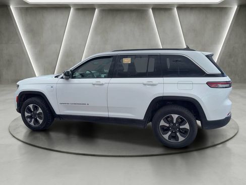 Used 2024 Jeep Grand Cherokee Limited 4xe AWD/4WD image 4