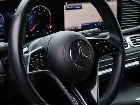 Certified 2025 Mercedes-Benz GLE 350 4MATIC image 5
