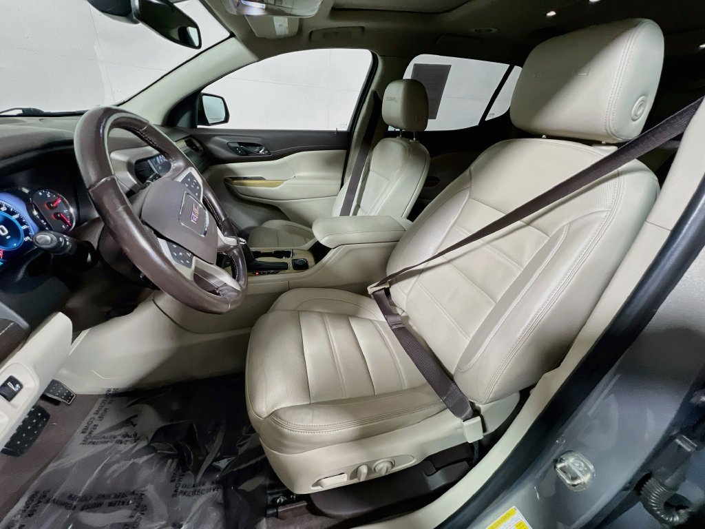 Used 2019 GMC Acadia Denali w/ Technology Package AWD/4WD image 18