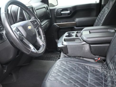 Used 2022 Chevrolet Silverado 1500 LT w/ Convenience Package II RWD image 12