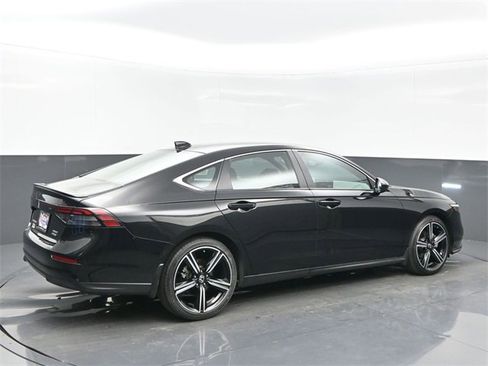 Certified 2024 Honda Accord Sport image 6