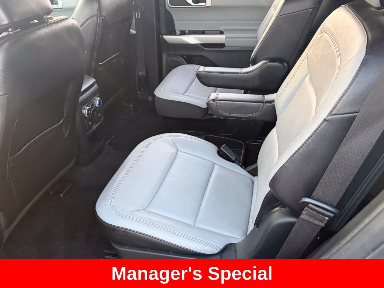 Used 2021 Ford Explorer XLT w/ Equipment Group 202A RWD image 34