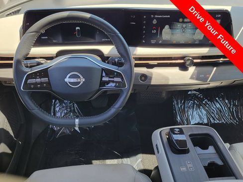 Used 2023 Nissan Ariya FWD image 6