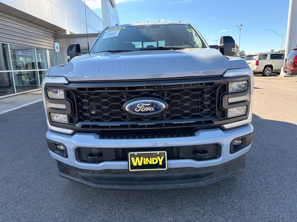Used 2024 Ford F250 4x4 Crew Cab Super Duty image 3