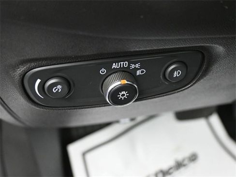 Used 2020 Chevrolet Equinox LT image 22