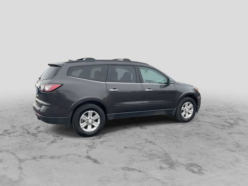 Used 2014 Chevrolet Traverse LT image 8