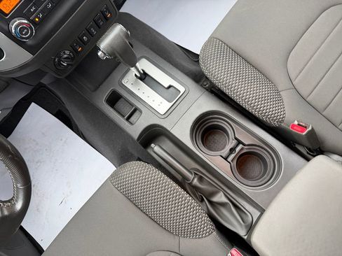 Used 2019 Nissan Frontier PRO-4X image 24