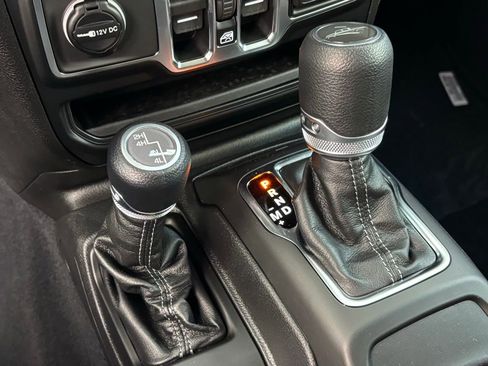 New 2026 Jeep Gladiator Sport image 15