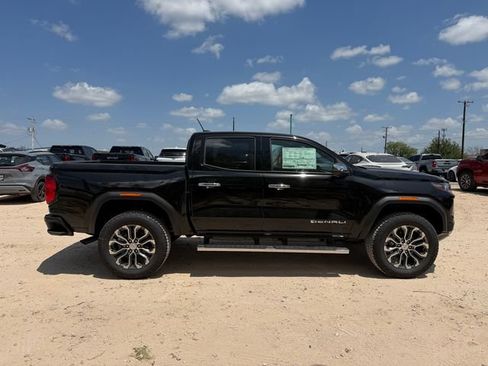 New 2026 GMC Canyon Denali AWD/4WD image 4