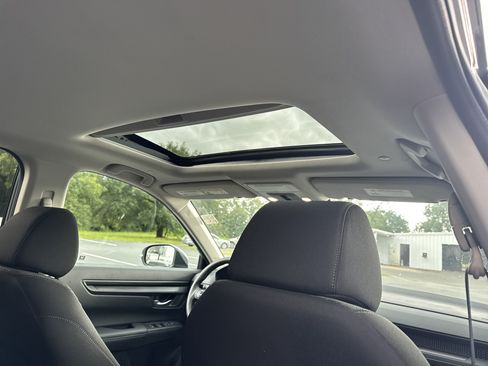Used 2025 Honda CR-V EX image 30
