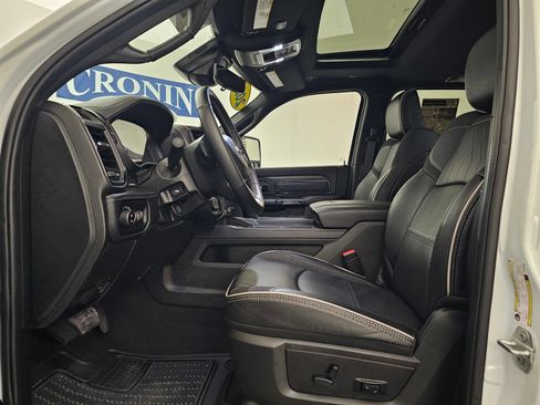 Used 2025 RAM 3500 Limited AWD/4WD image 6
