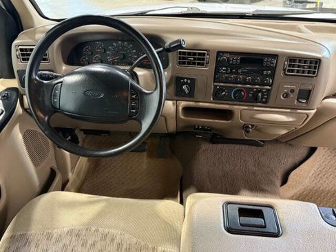 Used 2000 Ford F350 XLT image 17