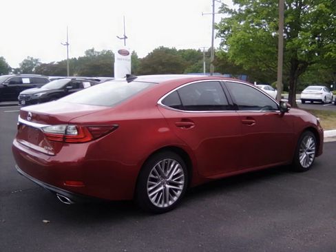 Used 2016 Lexus ES 350 w/ Luxury Package w/Wood Trim FWD image 2