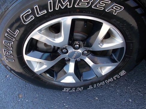 Used 2016 Jeep Cherokee Trailhawk image 17