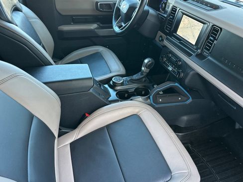 Certified 2022 Ford Bronco Wildtrak AWD/4WD image 15