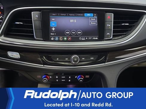 Used 2024 Buick Enclave Essence w/ Experience Buick Package FWD image 21