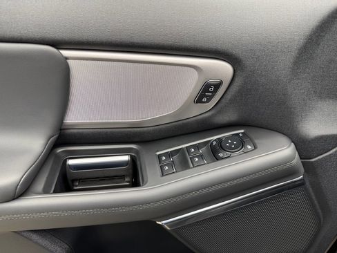 New 2026 Ford Expedition Active image 9