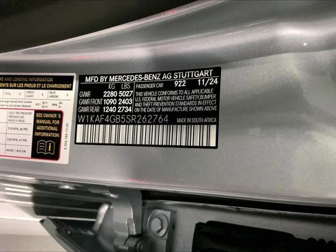 Used 2025 Mercedes-Benz C 300 Sedan image 34