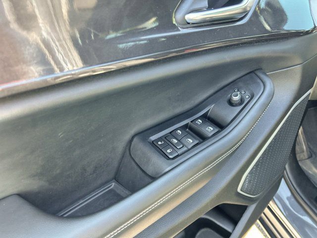 Used 2022 Jeep Grand Cherokee Altitude AWD/4WD image 25