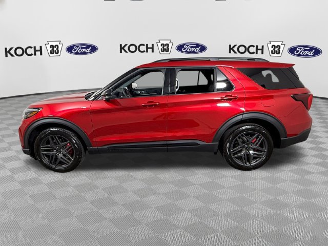 New 2026 Ford Explorer ST-Line w/ ST-Line Street Pack AWD/4WD image 4