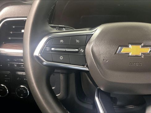 Used 2025 Chevrolet Tahoe LT image 23