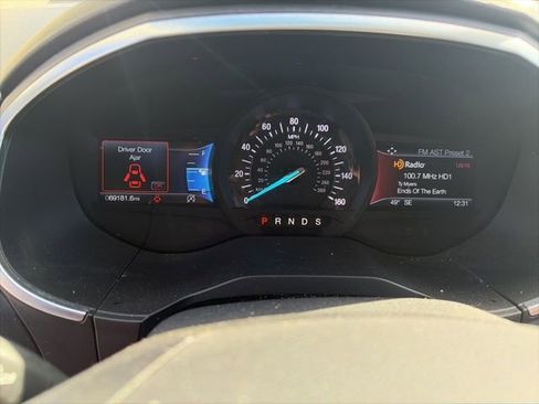 Used 2019 Ford Edge Titanium w/ Equipment Group 301A image 19