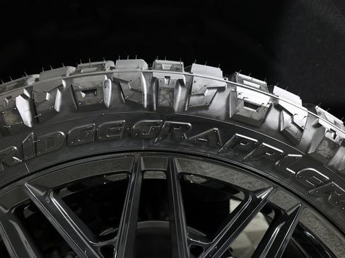 Used 2026 GMC Yukon AT4 Ultimate image 59