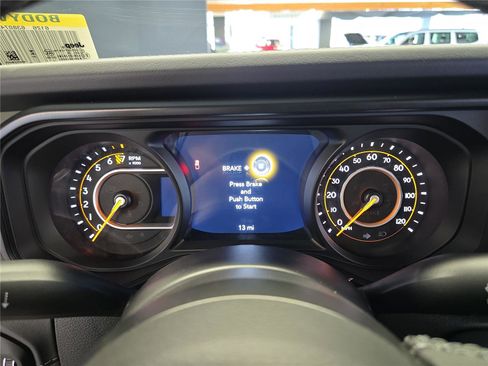 New 2026 Jeep Gladiator Mojave w/ Steel Bumper Group image 29