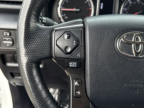 Used 2024 Toyota 4Runner TRD Off-Road Premium image 34