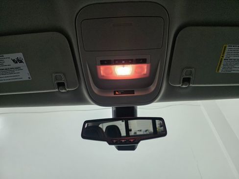 Used 2022 Chevrolet Colorado Z71 image 29