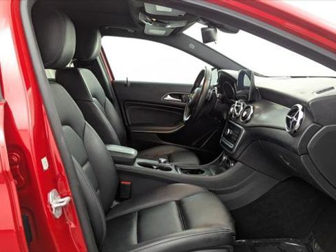 Used 2018 Mercedes-Benz GLA 250 4MATIC image 22