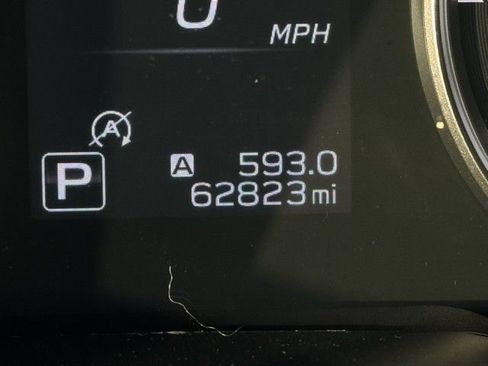 Used 2022 Subaru Outback Premium image 28