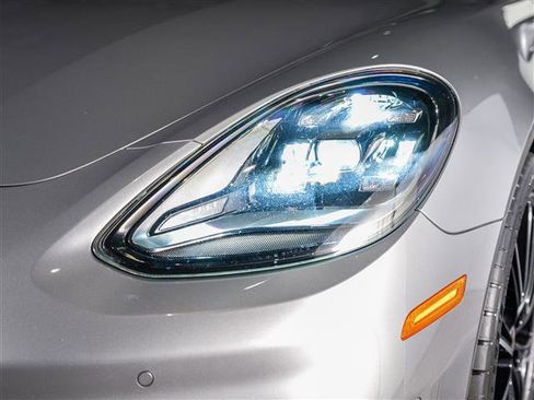 Used 2022 Porsche Panamera 4 Executive image 13