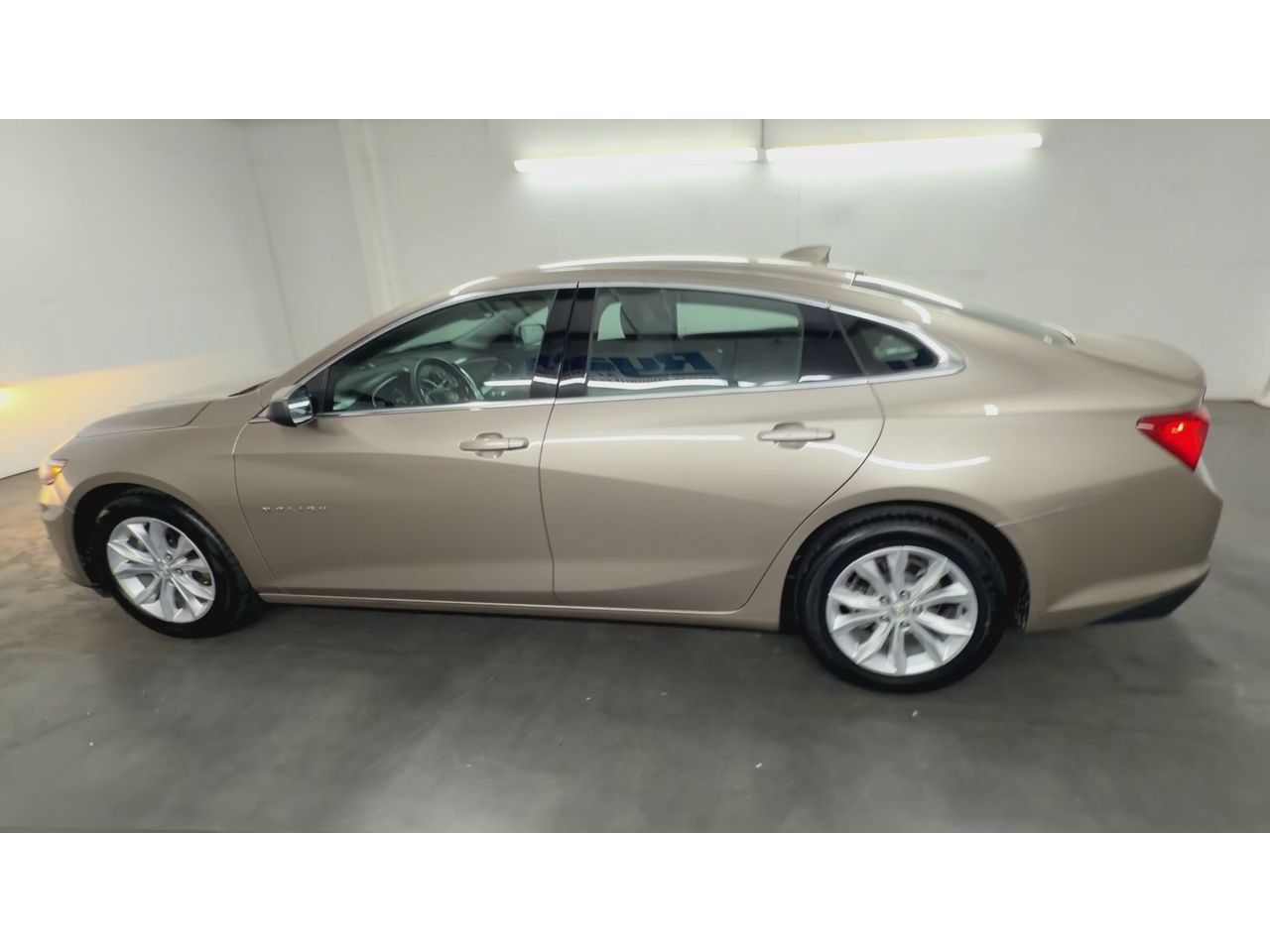 Certified 2025 Chevrolet Malibu LT FWD image 6