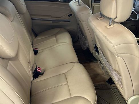 Used 2012 Mercedes-Benz GL 450 4MATIC image 18