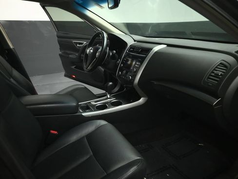 Used 2013 Nissan Altima 3.5 SL FWD image 55