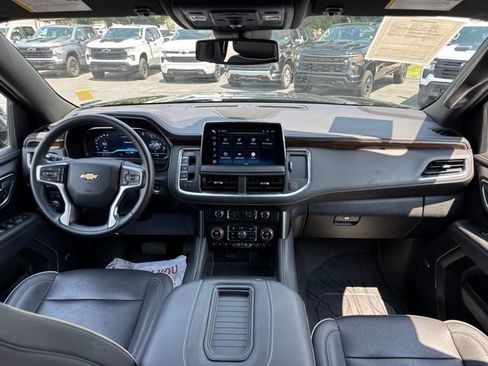 Used 2023 Chevrolet Suburban Premier w/ Max Trailering Package AWD/4WD image 16