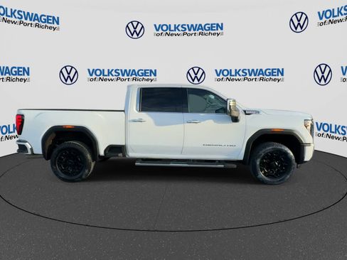 Used 2025 GMC Sierra 3500 Denali w/ Denali Reserve Package AWD/4WD image 9